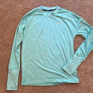 Women’s Nike running shirt XS